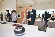 「用の美」を追究した作品が並ぶ日本伝統工芸富山展＝高岡市美術館