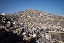 アフガニスタン首都、再び空爆か