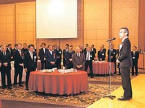 取引先企業親睦深める　北銀「１００社会」