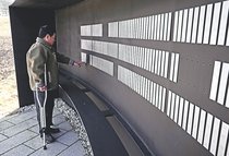 津波慰霊碑１９市町設置　東日本大震災の被災３県、１万５０００人超記載