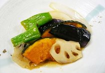 夏野菜の黒酢南蛮漬け