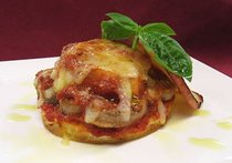 名水ポークと魚津リンゴのピッツァ風