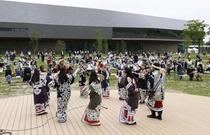 アイヌ舞踊写真、ネット無断販売