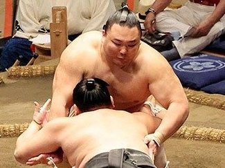 朝乃山落ち着いて５勝目　大相撲夏場所１２日目