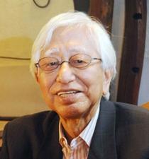 隅井孝雄さん死去