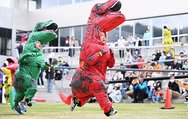熱いレースを繰り広げる幼獣（小学生）の部