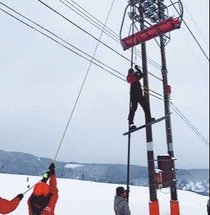 部品破損でリフト緊急停止　富山・牛岳温泉スキー場、２００人救助しけが人なし