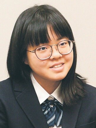 けさの人<br />全国高校文化連盟将棋新人大会で準優勝した新川みどり野高校２年の油本綾花（あぶらもと・あやか）さん
