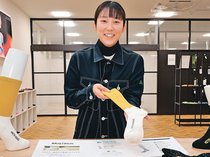 経験生かしゴルフ靴下　元女子プロ、高岡の柴さん　助野入社し商品開発　売れ行き好調