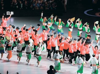 手話や筆談、工夫あふれ　本紙記者、東京デフリンピック開会式ルポ