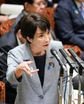 首相、気象庁表示「改めさせる」