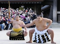 〝横綱朝乃山〟の土俵入りの型は…