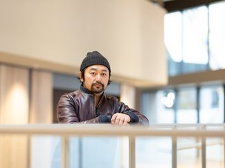 演劇ってまだ挑戦できる　<br />劇作家・演出家タニノクロウさんインタビュー（前編）