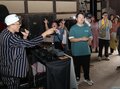 伏木に活気と笑顔　ふしきの「ふ」芸術祭 高岡・勝興寺で黄葉フェス、ＤＪステージやマルシェ