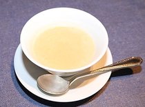 キャベツのブルーテ（とろっとしたスープ）