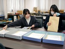 国公立大の２次試験出願始まる　富山大・県立大、入念に願書確認