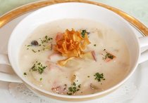 いろいろキノコとサツマイモのクリームスープ