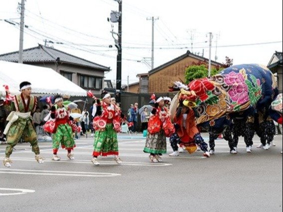獅子舞躍動、力強く復活 小矢部で6年ぶり大共演会｜北日本新聞webunプラス