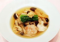 カニ入りレンコン団子汁