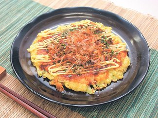 親子でクッキング<br />おもちのお好み焼き