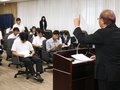 若者の流出対策問う　高校生県議会、知事と意見交換