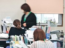 ＜子ども支援の現場から　県の総合窓口開所＞上／児相のいま<br />「もっとじっくり話したい」　虐待増加、昼夜問わず奔走　