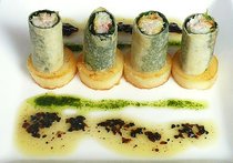 ズワイガニのパート包み　カレー風味