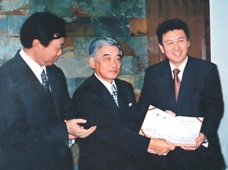 ＜人生のあとさき＞中尾哲雄さん（１４）インテック元会長<br />海外進出／世界を視野に統合も