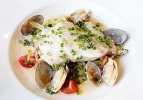 白身魚と新キャベツの蒸し煮