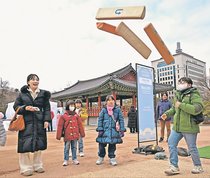 ＜産まない国　超少子化社会・韓国＞<br />第１部／若者たちの憂鬱（５）　政府に届かぬ当事者の声