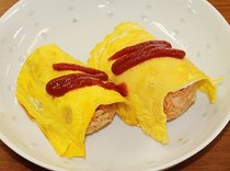 おにぎりオムライス