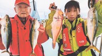 釣果はいけん<br />フクラギ体長４０センチ　追野英志さん（７９）富山市豊田本町