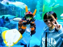 魚津水族館のトナカイダイバーとしめ縄作り