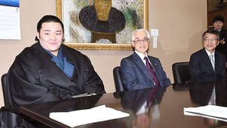 「期待に応えたい」朝乃山関（富山市出身）　県庁、富山市役所を訪問