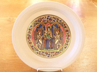 気になる、古道具【3】クリスマスプレート 気分高まるイギリスの飾り皿