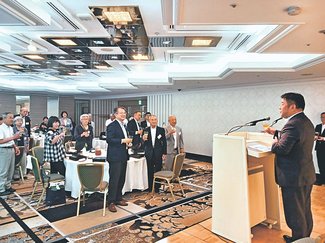 ６０回の節目祝い交流　関西黒部会が総会・懇親会