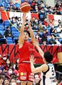 富山-横浜 3点シュートを狙う伊藤