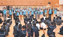 輪島訪問し小中学生励ます　高岡・小矢部拠点のＮＰＯ大空へ飛べ