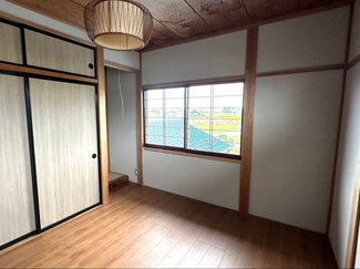 ポロポロ落ちてくる砂壁をリフォーム‼︎【子どもと楽しむ　片付け＆DIY術（33）】