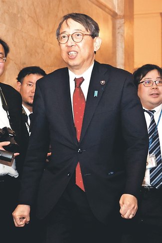 ベテラン・新人が政策主張　富山２、３区