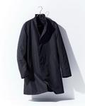 上質感のある黒色のコート
