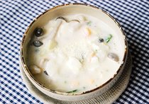 ゆで卵とカブの米粉シチュー