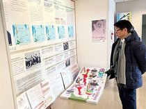 上月前駐ロシア大使、北方領土史料室（黒部）を視察　「問題を身近に感じられる展示」