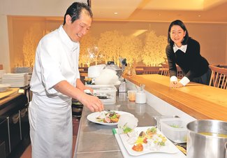 紺野美沙子×とやまの情熱人（２２）<br />「ピアット・スズキ・チンクエ」オーナーシェフ　鈴木五郎さん（４６）富山市