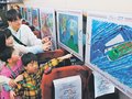 明るい未来をアートに　北陸新幹線開業１０年、列車内に３県の子ども作品展示