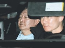 尹韓国大統領、取り調べ拒否　「違法捜査」と徹底抗戦