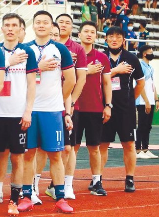 大塚一朗のモンゴル蹴球記（３）<br />涙の代表監督デビュー