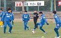 走り込みやパス練習　カターレ　高知でキャンプ入り