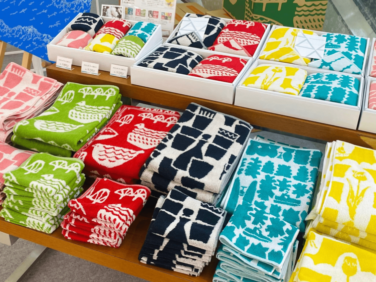 新作「DOZOU」が登場 グッズの先行販売も大和で富山もようストア