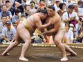 大の里、阿武剋らと８番